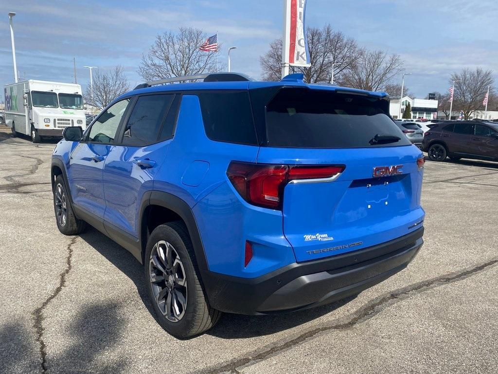 new 2025 GMC Terrain car, priced at $35,003