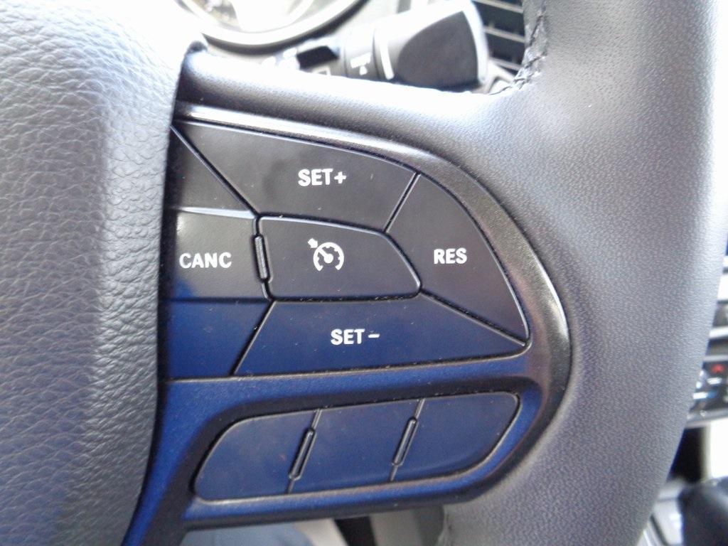 used 2022 Jeep Cherokee car, priced at $25,985
