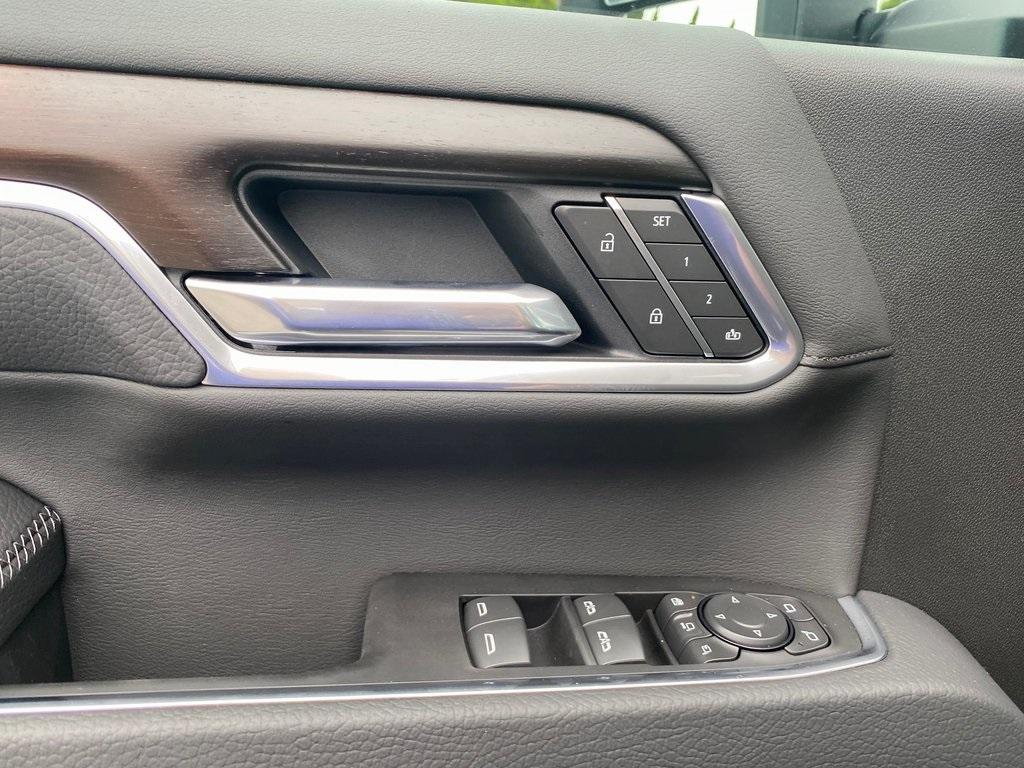 new 2025 GMC Sierra 2500 car, priced at $78,154