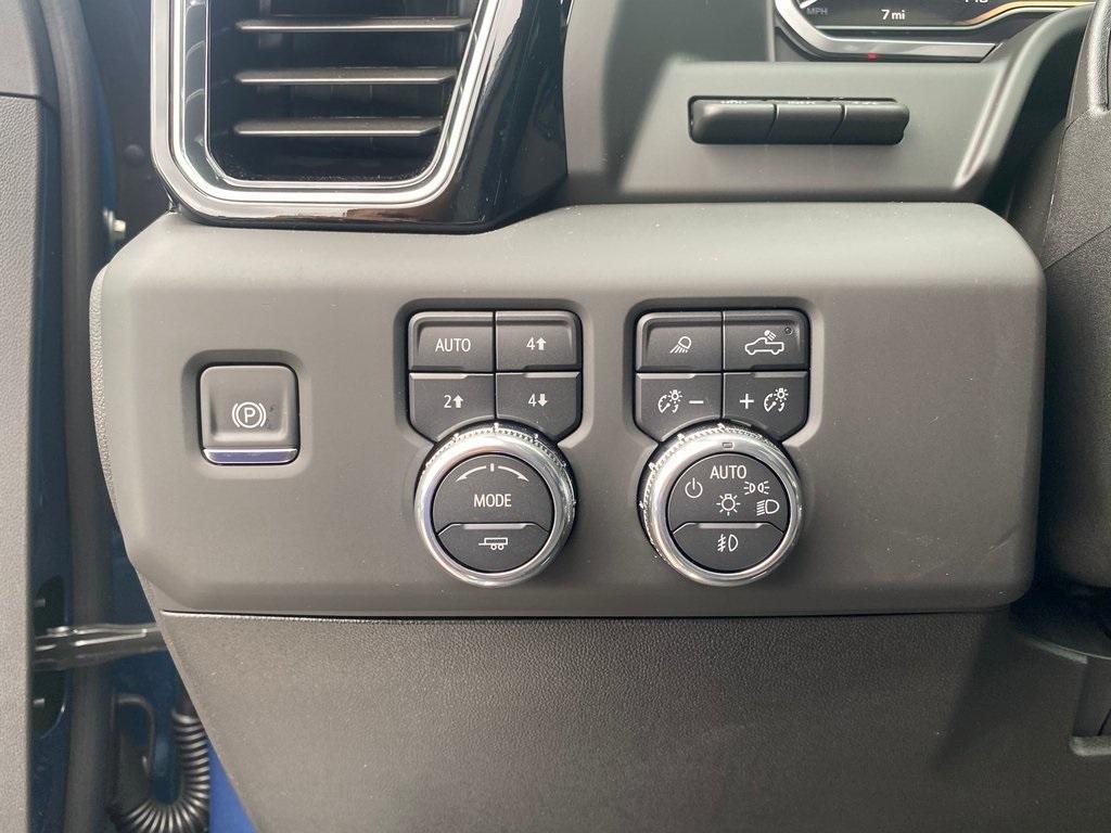 new 2025 GMC Sierra 2500 car, priced at $78,154