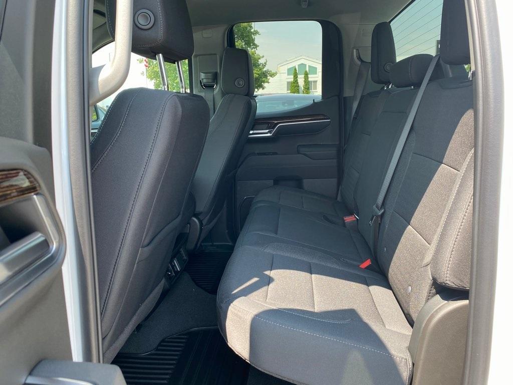 new 2025 GMC Sierra 1500 car, priced at $45,557