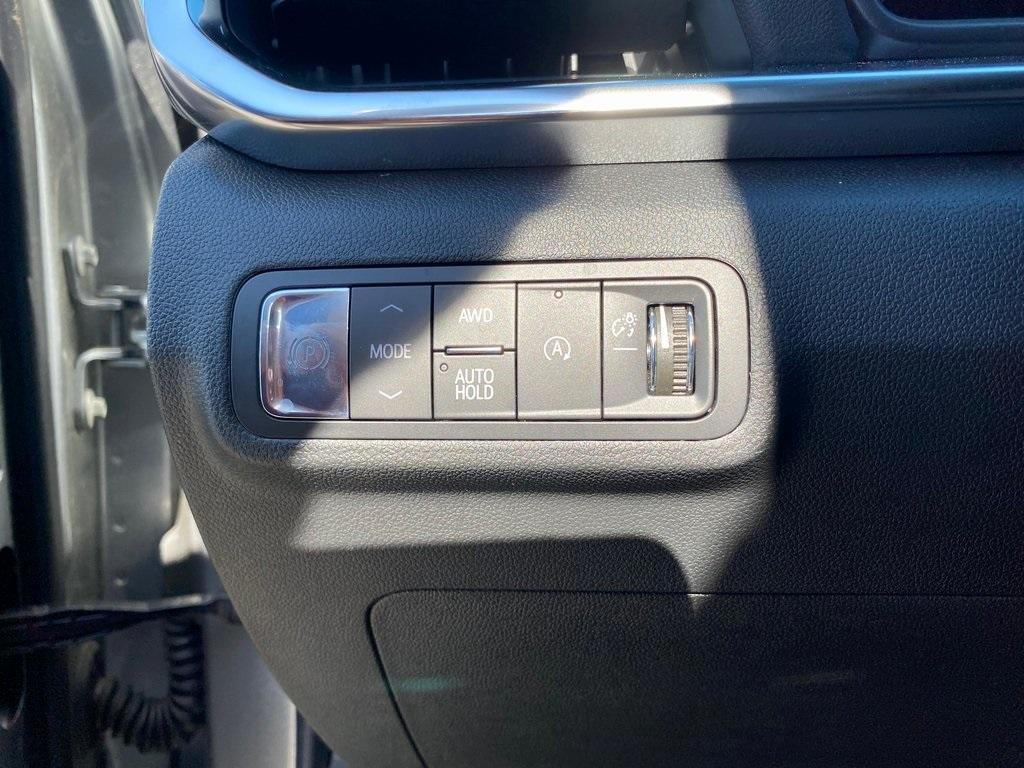 new 2025 GMC Terrain car, priced at $32,640