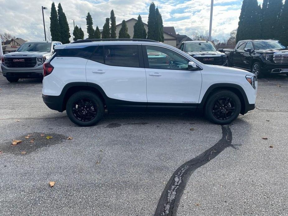 new 2024 GMC Terrain car, priced at $27,047