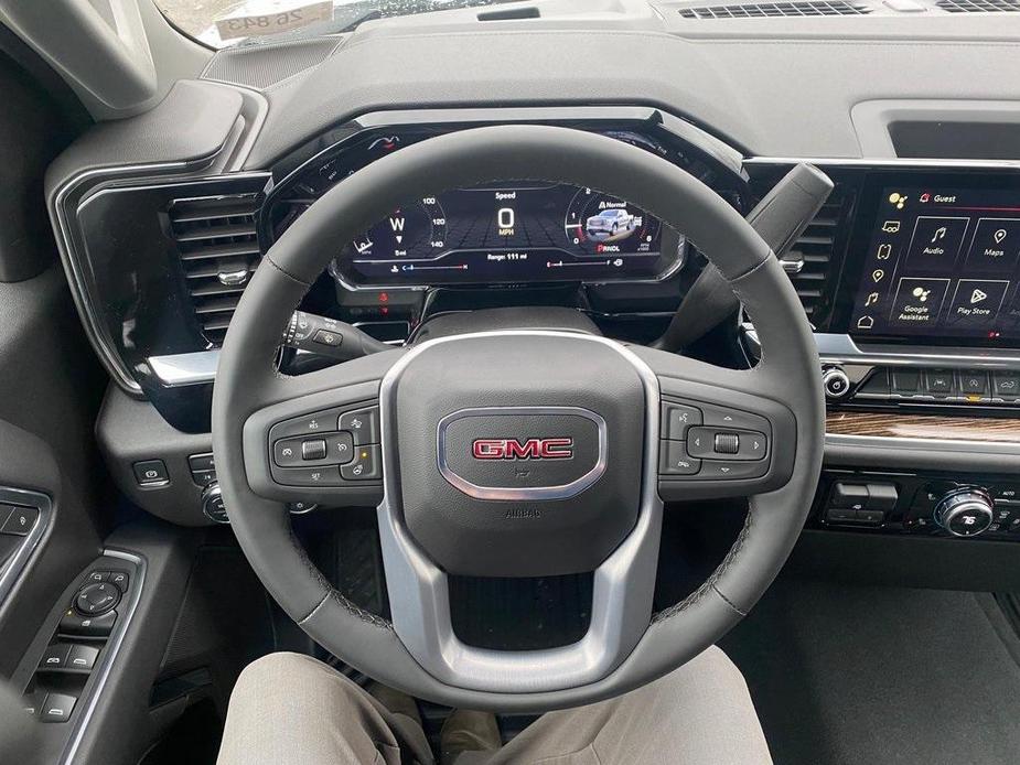 new 2025 GMC Sierra 1500 car, priced at $51,272