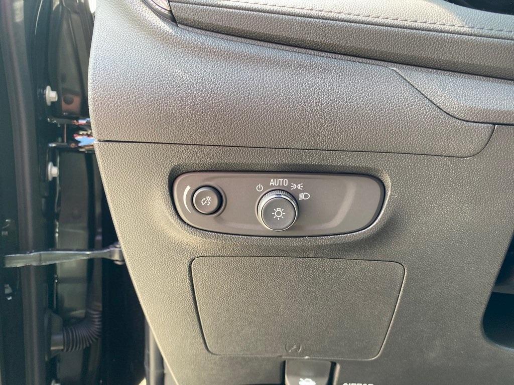 new 2025 Buick Encore GX car, priced at $34,902
