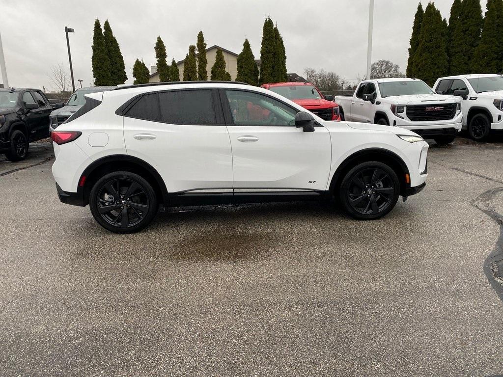 new 2025 Buick Envision car, priced at $39,918