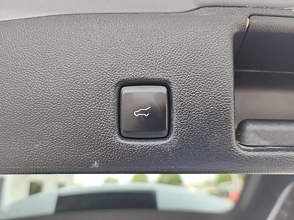 used 2022 Ford Escape car, priced at $23,989