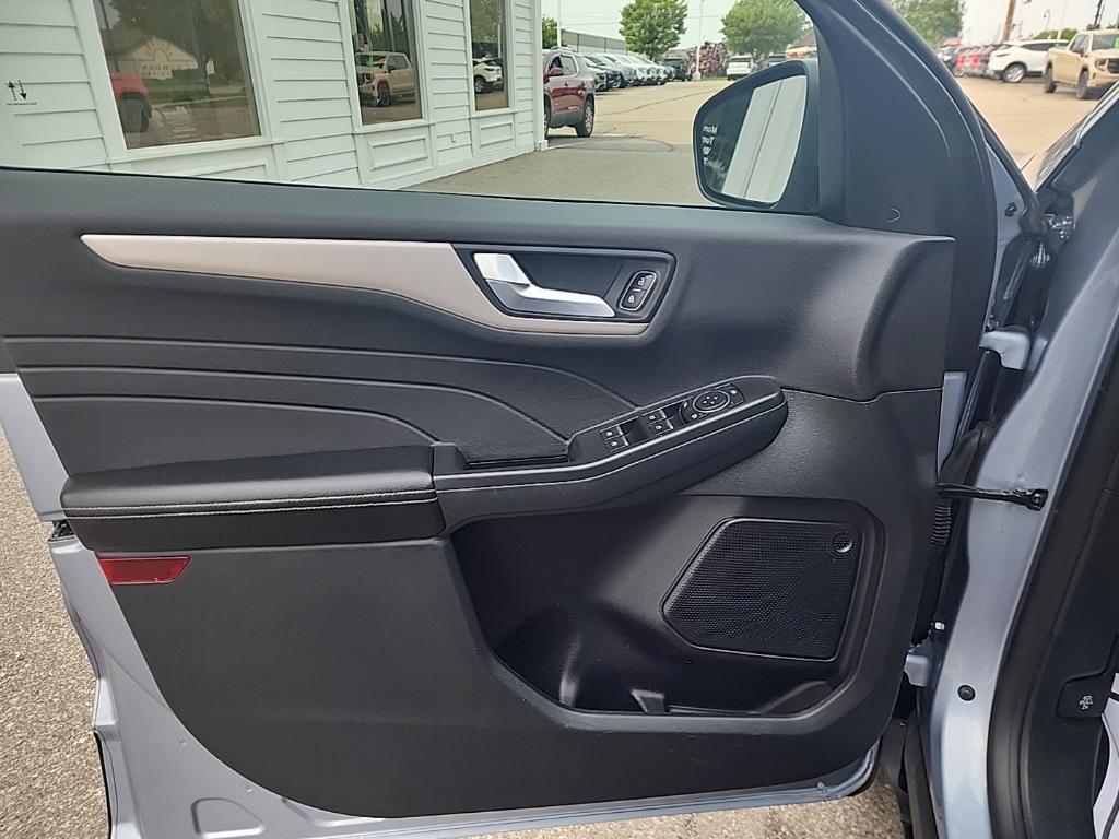 used 2022 Ford Escape car, priced at $23,989