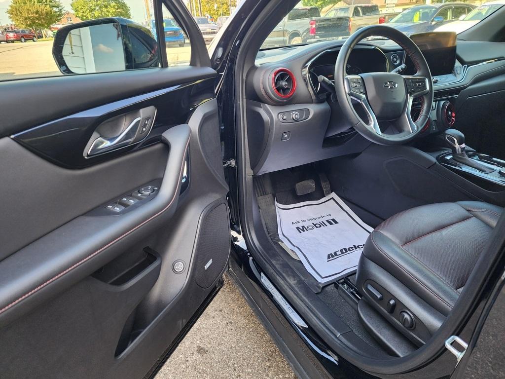 used 2024 Chevrolet Blazer car, priced at $32,288