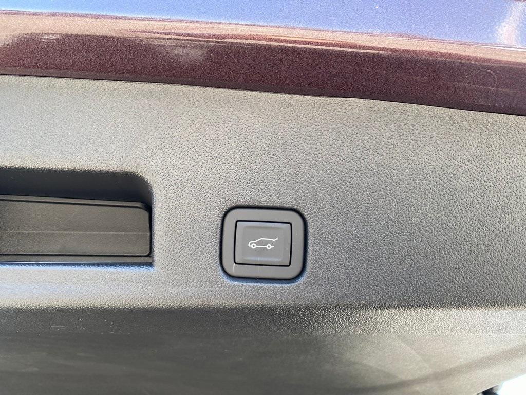new 2025 GMC Acadia car, priced at $44,298