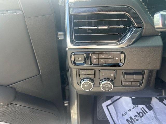 new 2025 GMC Yukon car, priced at $74,682