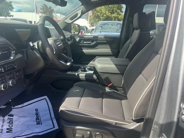 new 2025 GMC Yukon car, priced at $74,682