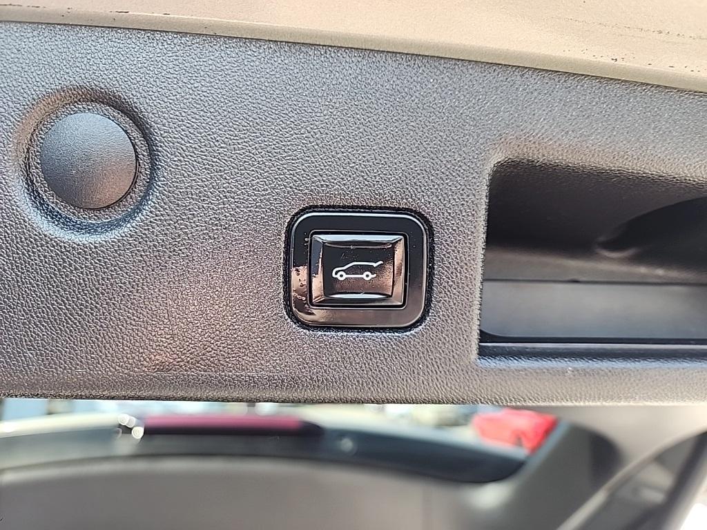 used 2018 Chevrolet Equinox car, priced at $16,995