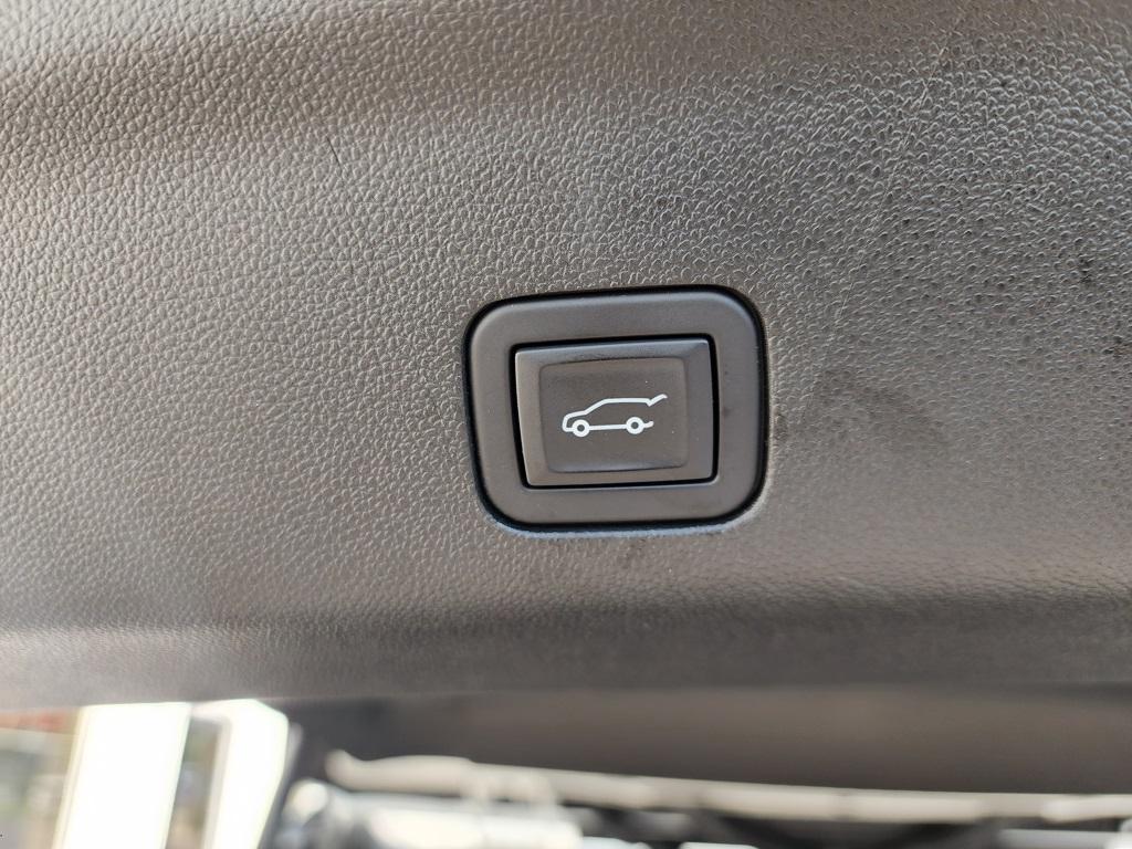 used 2024 GMC Yukon car, priced at $82,831