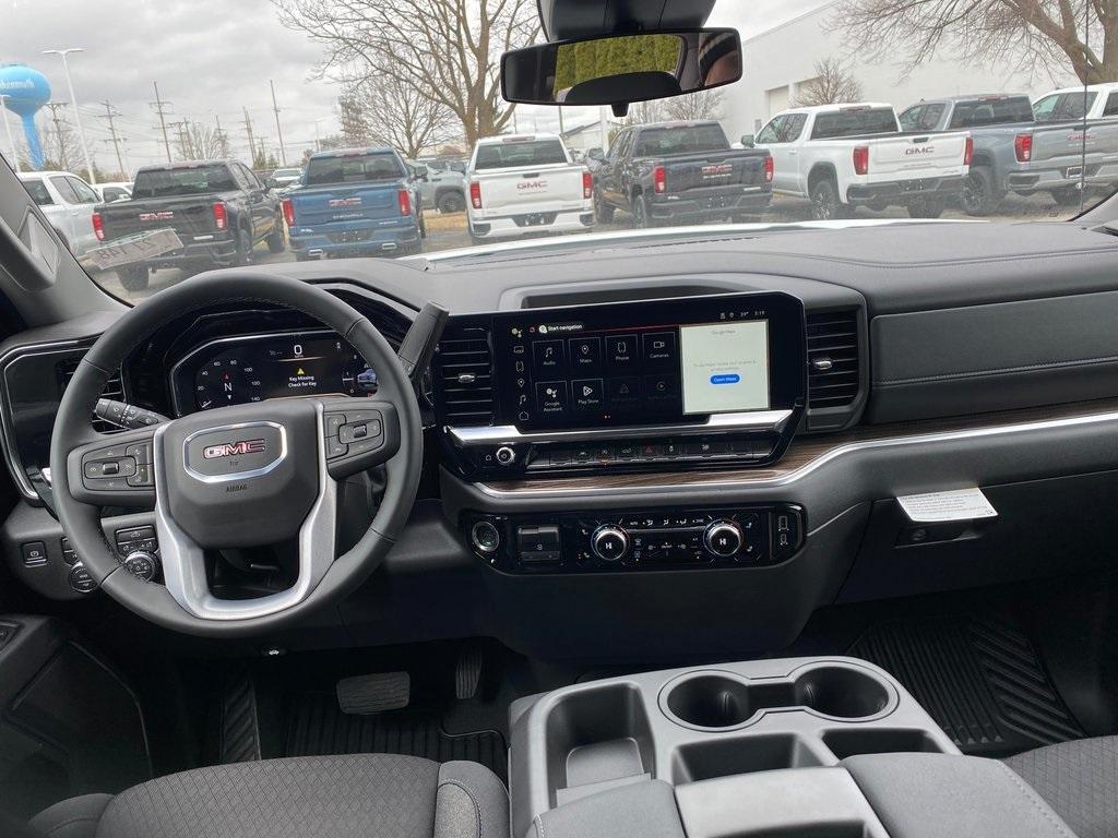 new 2025 GMC Sierra 1500 car, priced at $48,295