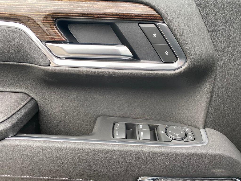 new 2025 GMC Sierra 1500 car, priced at $48,295