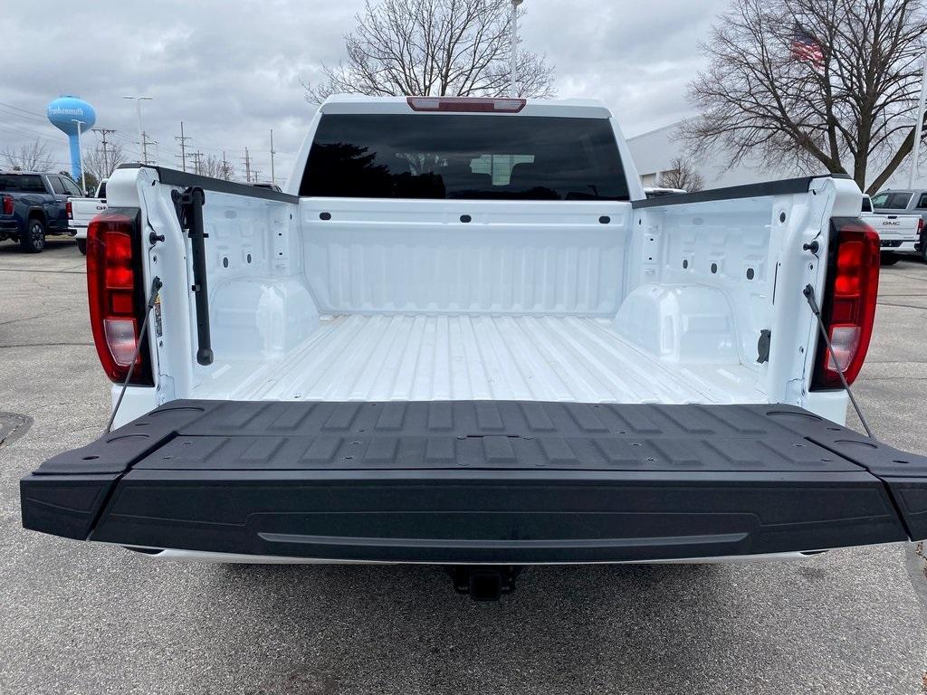 new 2025 GMC Sierra 1500 car, priced at $48,295