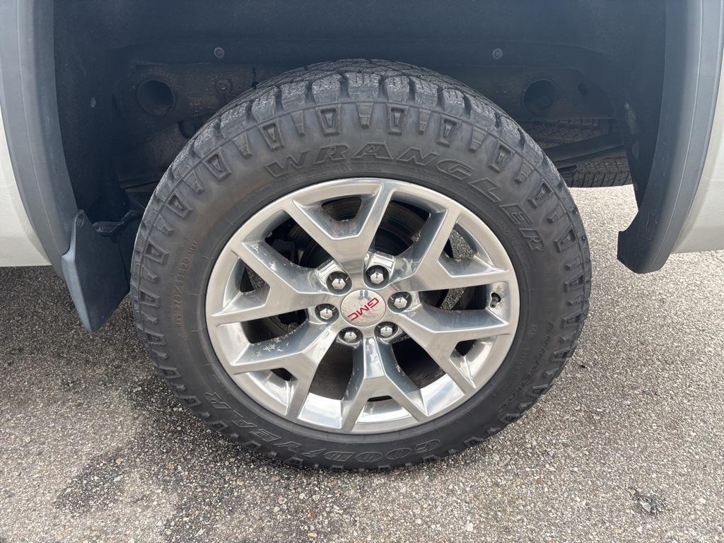 used 2015 GMC Sierra 1500 car, priced at $23,895