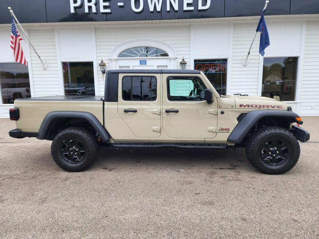 used 2022 Jeep Gladiator car, priced at $32,495