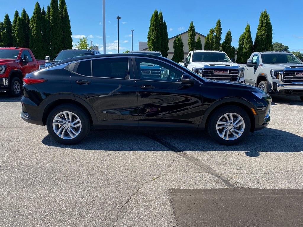 new 2025 Buick Envista car, priced at $25,169