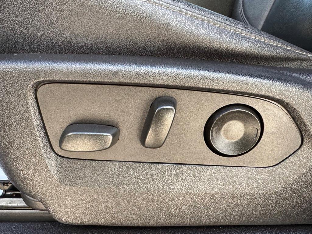 used 2022 GMC Sierra 1500 car, priced at $49,995
