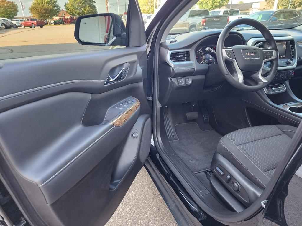 new 2023 GMC Acadia car, priced at $42,615