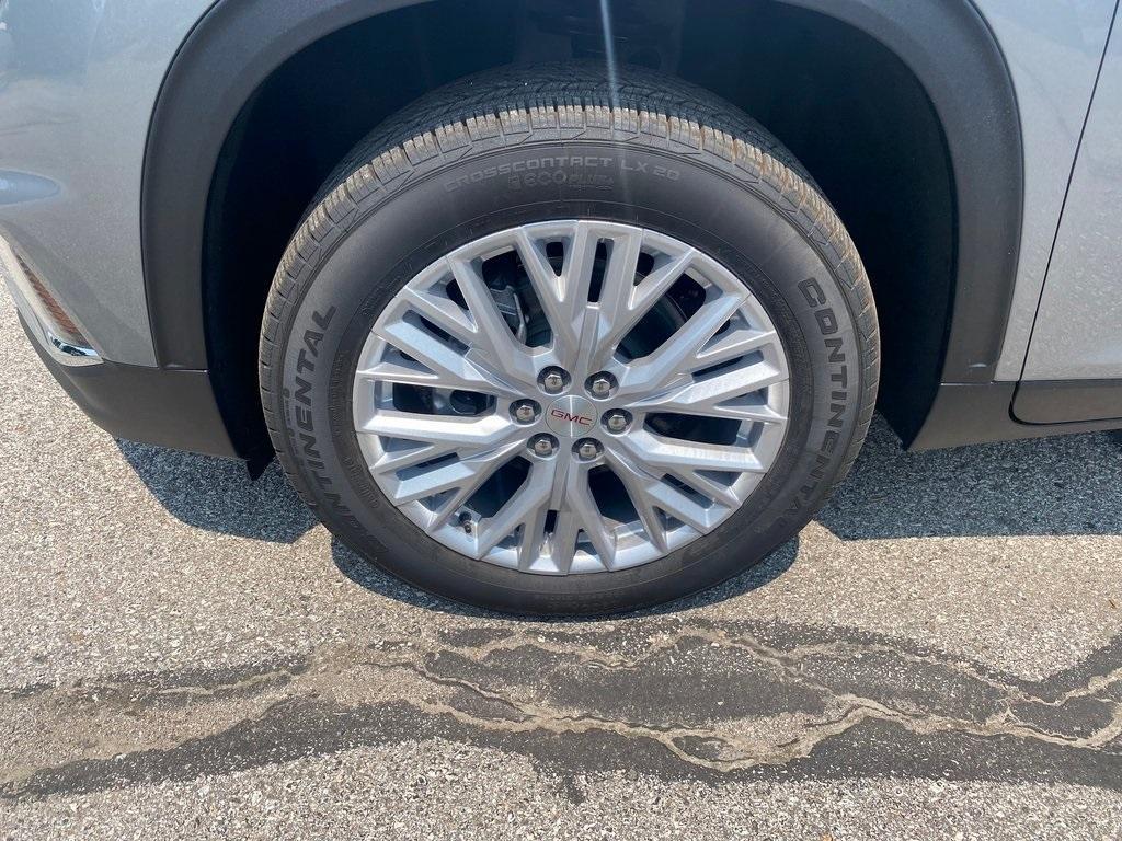 new 2025 GMC Acadia car, priced at $48,243