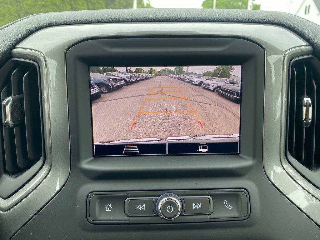 new 2025 GMC Sierra 1500 car, priced at $42,682