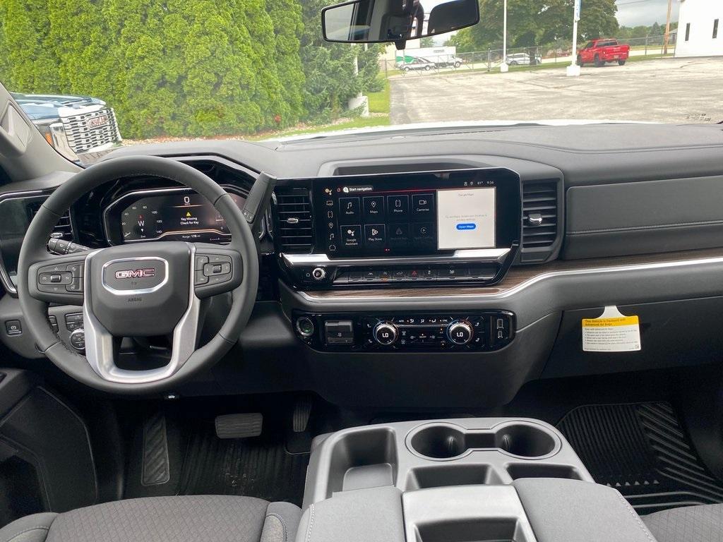 new 2025 GMC Sierra 1500 car, priced at $48,105