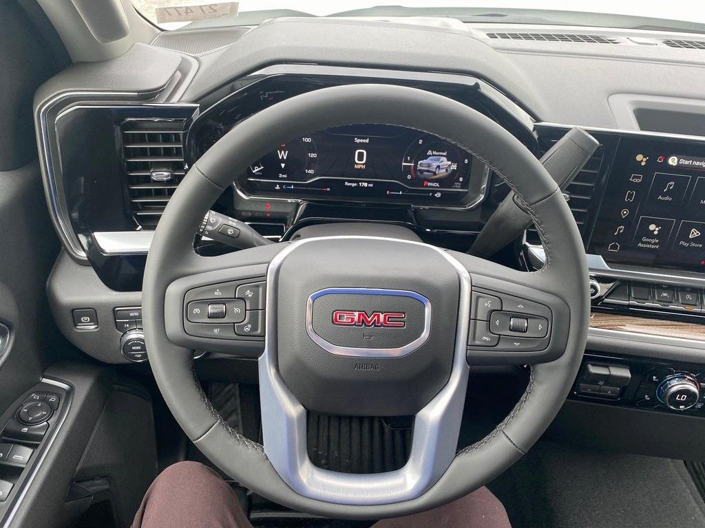 new 2025 GMC Sierra 1500 car, priced at $48,105