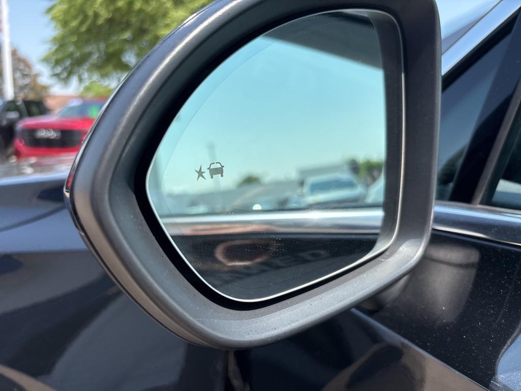 used 2023 Buick Envision car, priced at $26,495