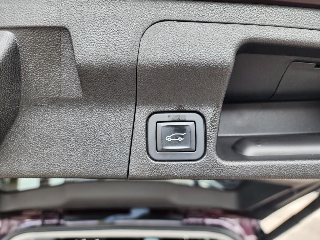 used 2018 GMC Acadia car, priced at $18,995
