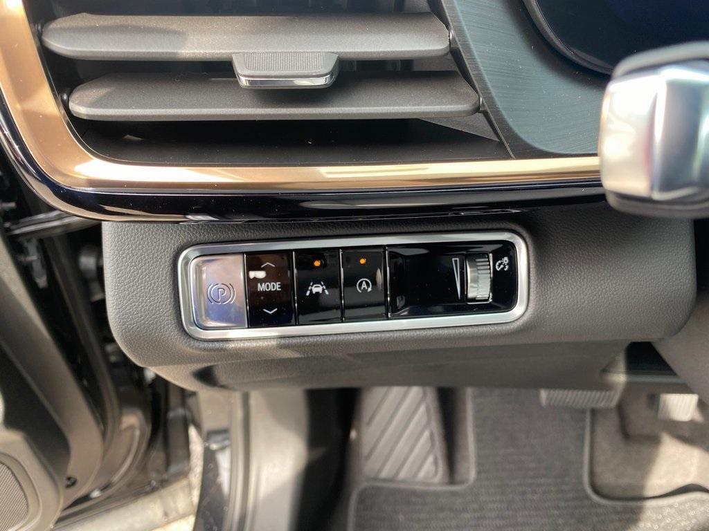 new 2025 Buick Envision car, priced at $44,288