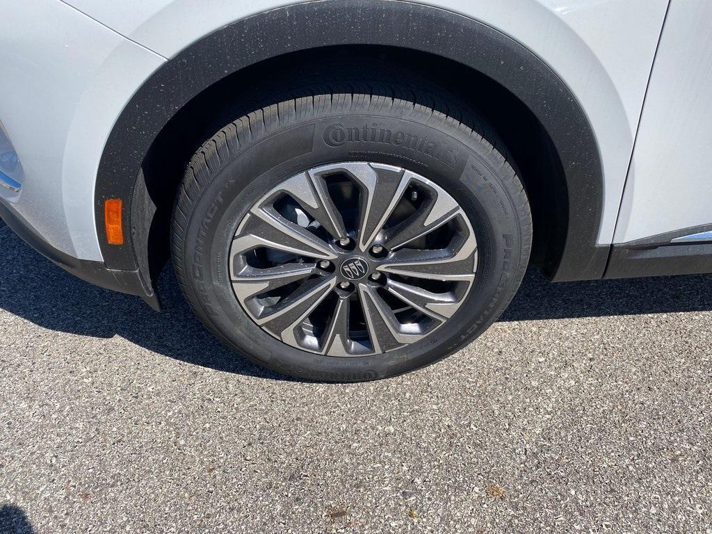 new 2025 Buick Envision car, priced at $35,143