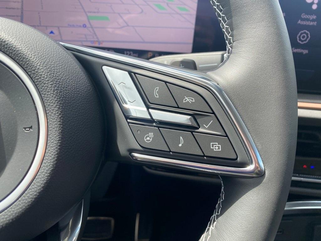 new 2025 Buick Envision car, priced at $40,179