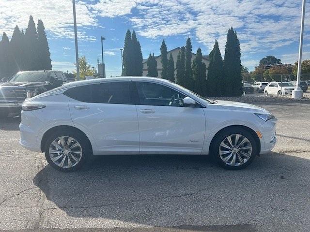 new 2025 Buick Envista car, priced at $29,057