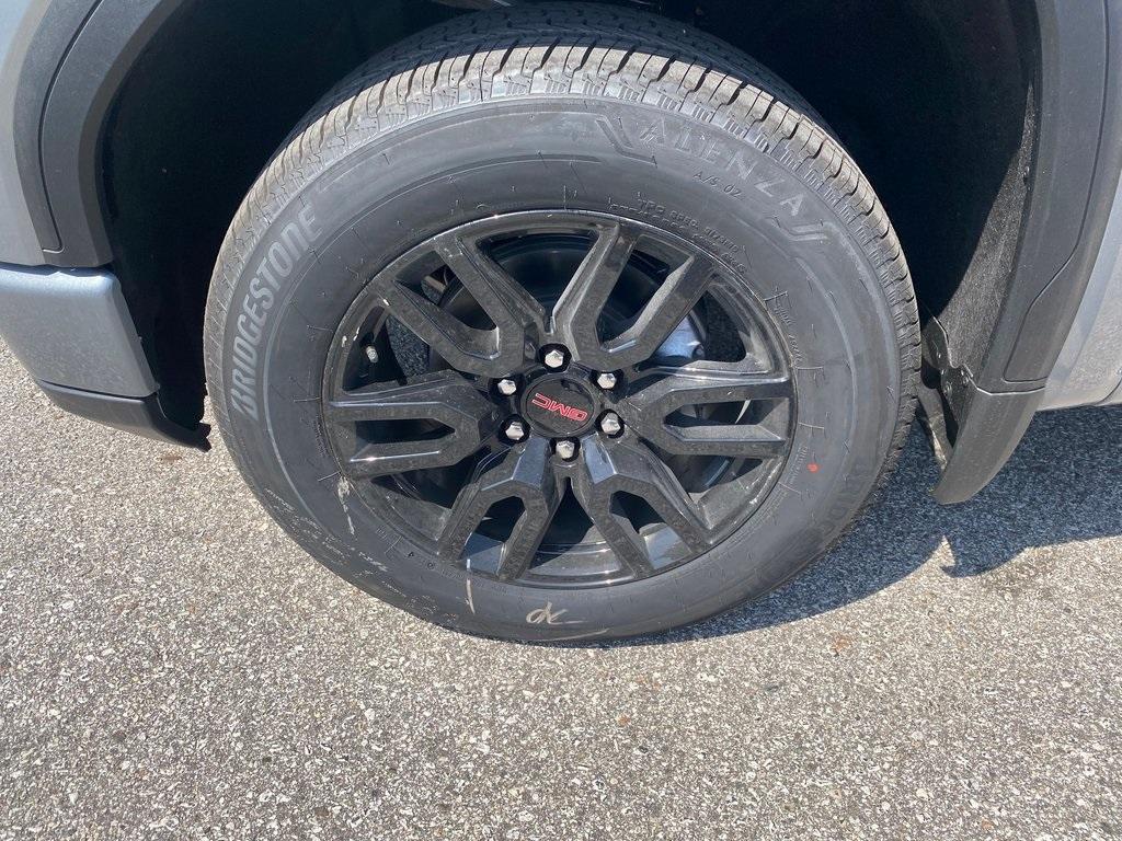 new 2025 GMC Sierra 1500 car, priced at $48,599