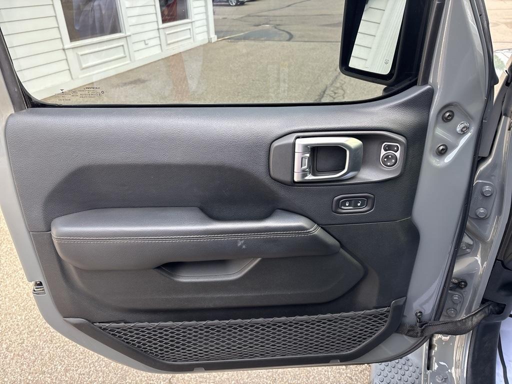 used 2018 Jeep Wrangler Unlimited car, priced at $25,995
