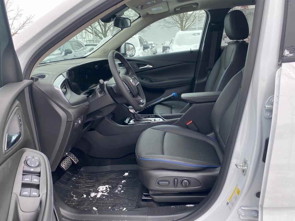 new 2025 Buick Encore GX car, priced at $29,919