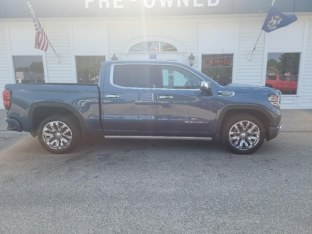 used 2024 GMC Sierra 1500 car, priced at $58,995