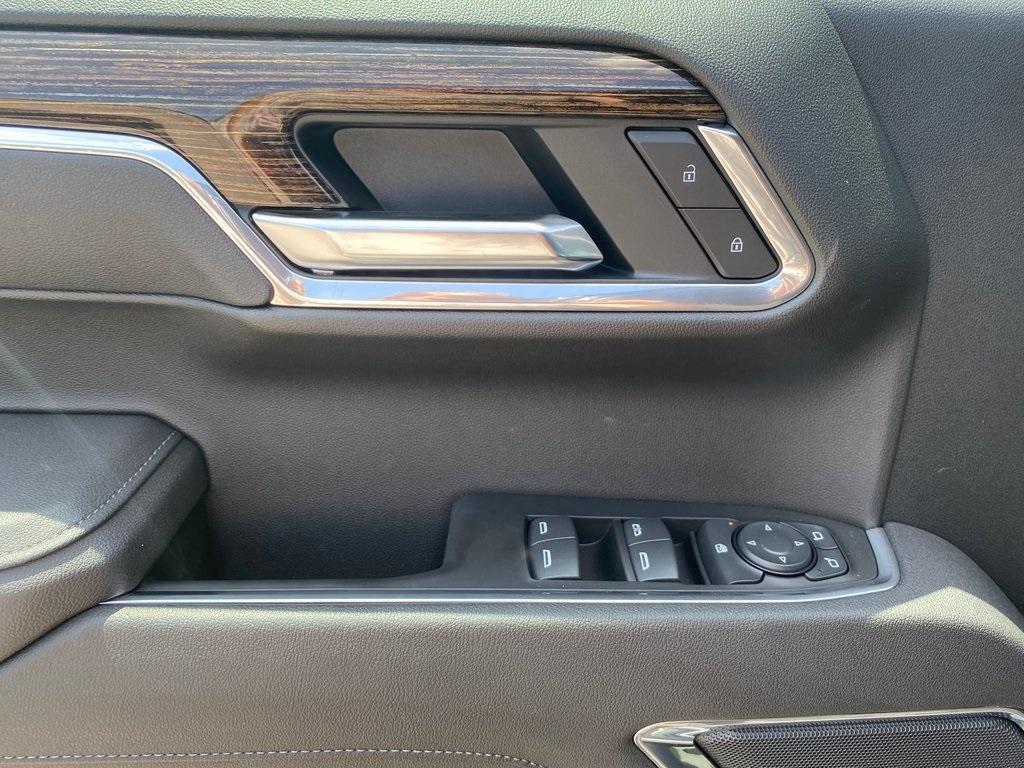 new 2025 GMC Sierra 1500 car, priced at $48,599