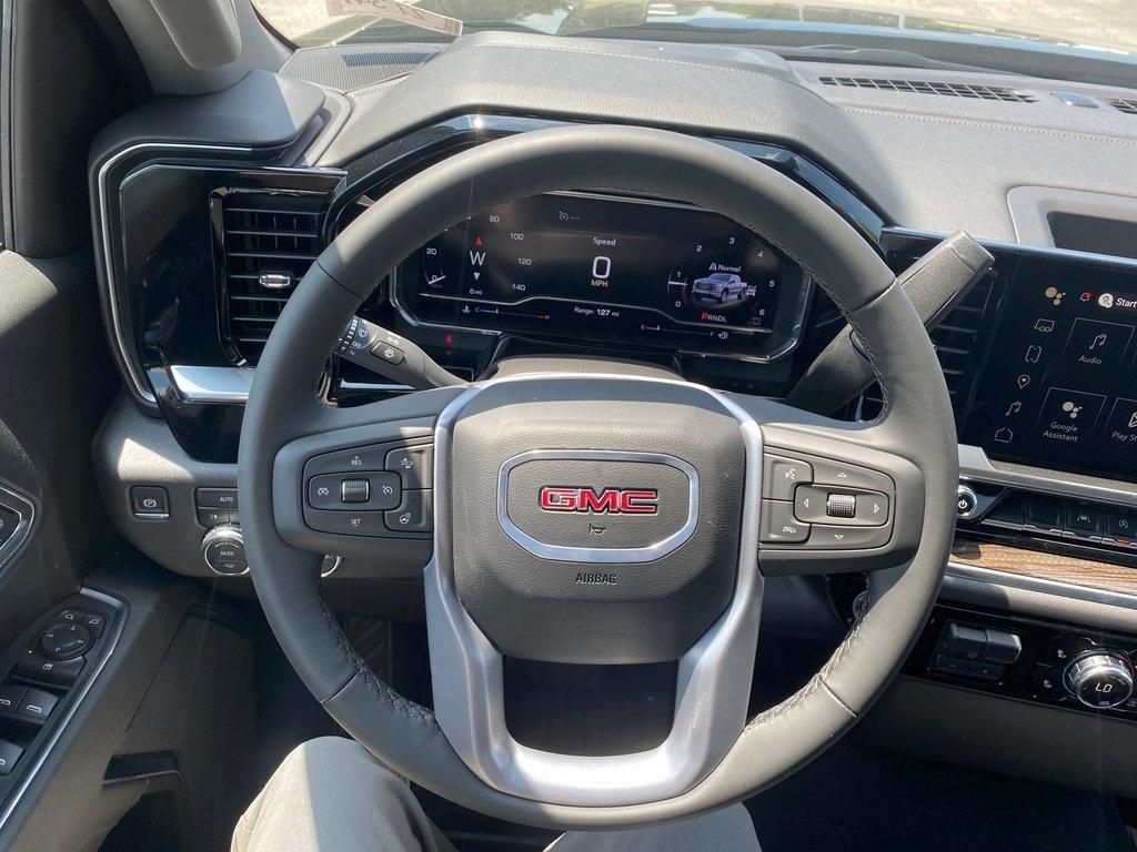 new 2025 GMC Sierra 1500 car, priced at $48,599