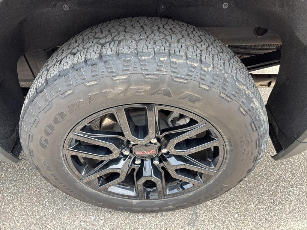 used 2022 GMC Sierra 1500 car, priced at $45,495