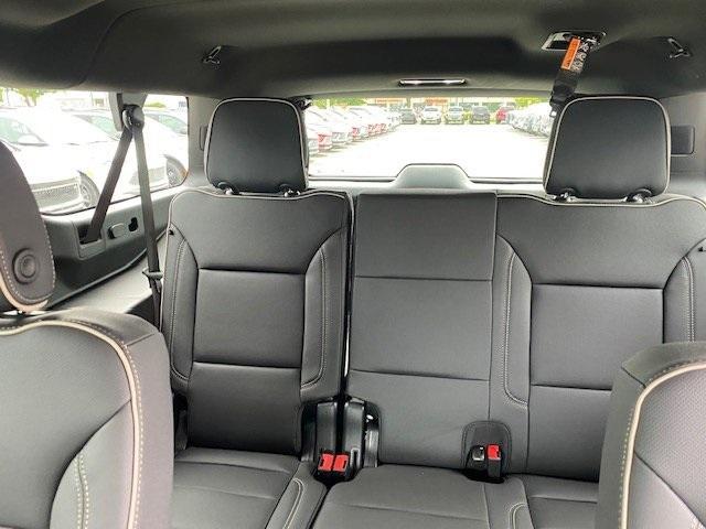 new 2025 GMC Yukon XL car, priced at $77,244