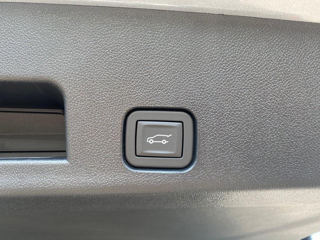 new 2025 GMC Acadia car, priced at $44,984