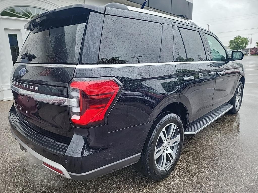 used 2023 Ford Expedition car, priced at $38,228