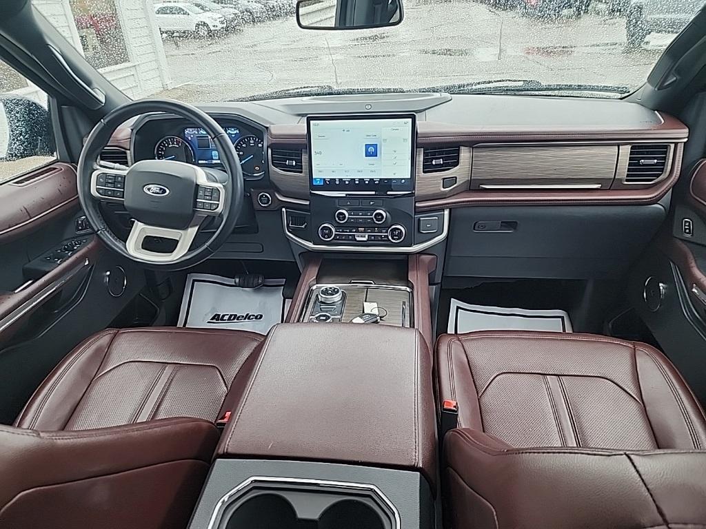 used 2023 Ford Expedition car, priced at $38,228