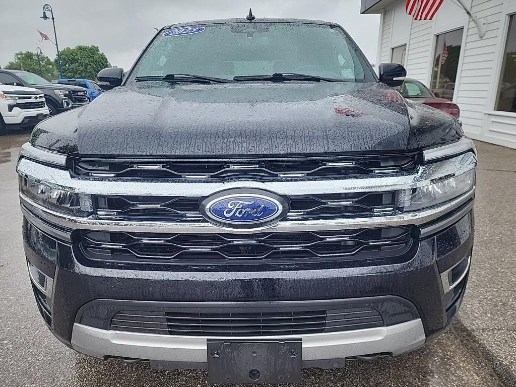 used 2023 Ford Expedition car, priced at $38,228