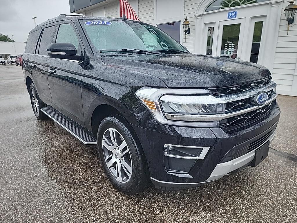 used 2023 Ford Expedition car, priced at $38,228