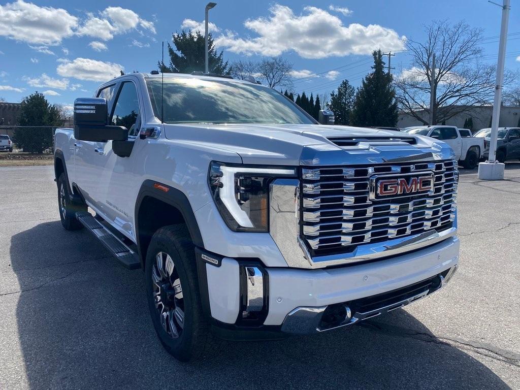 new 2025 GMC Sierra 2500 car, priced at $79,115